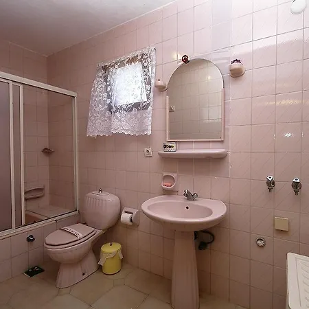 Vila Avsa Türkeli